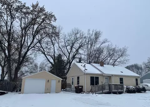 1133 Mccammon Ave, Saint Paul Park, MN 55071