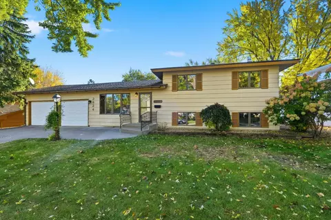 3824 Gettysburg Ave N, New Hope, MN 55427