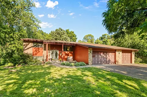 8135 Long Lake Rd, Mounds View, MN 55112