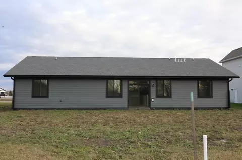 4712 Hampton Loop S, Moorhead, MN 56560 photo 3