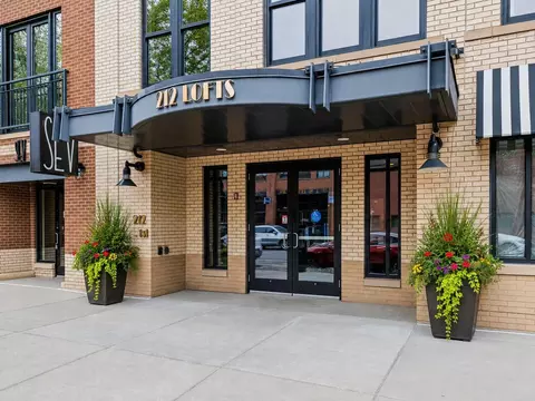 212 N 1st St #411, Minneapolis, MN 55401