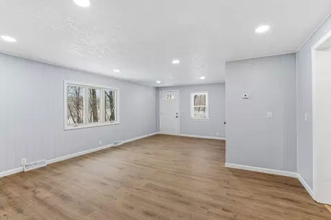 Living - 9350 Roy Rd, Delano, MN 55328 photo 4 of 5
