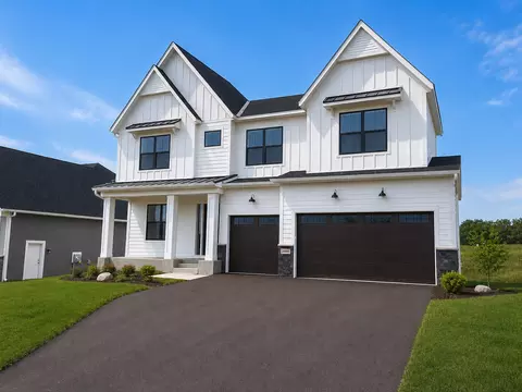 20069 Globe Dr, Lakeville, MN 55044