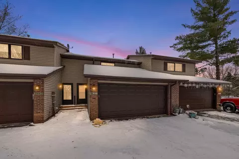 9439 176th St W, Lakeville, MN 55044