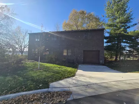 1759 Phalen Pl, Maplewood, MN 55109 photo 2