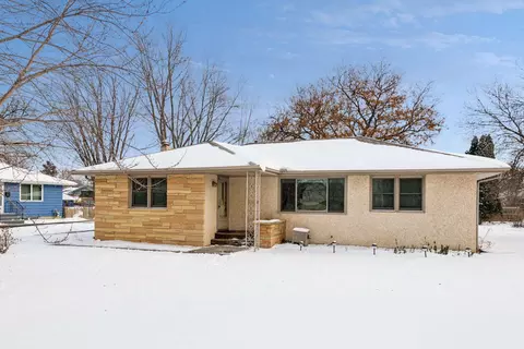 1011 7th St, Farmington, MN 55024