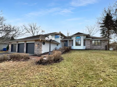 11053 N Eagle Lake Blvd, Maple Grove, MN 55369