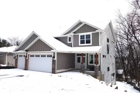 550 Sunrise Dr, Little Canada, MN 55117