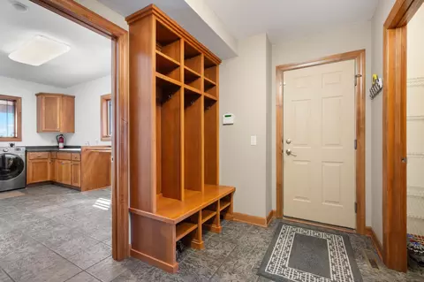Entry Way - 1502 Epperstone Enclave, Byron, MN 55920 photo 3 of 4