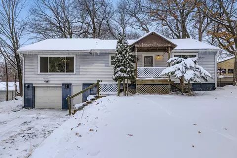 3977 Clover Ave, Vadnais Heights, MN 55127