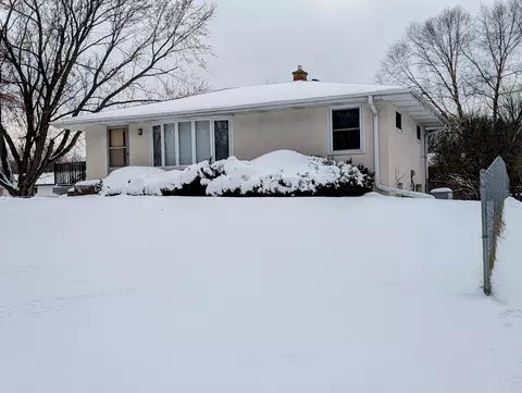 5919 Carlson St, Shoreview, MN 55126