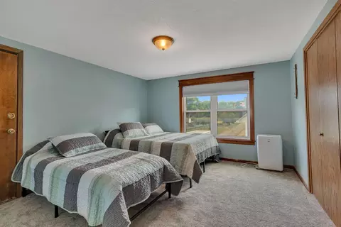 Bedroom - 4986 Eagle Lake Rd, Willmar, MN 56201 photo 6 of 6