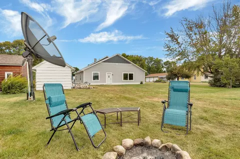 Exterior - 4986 Eagle Lake Rd, Willmar, MN 56201 photo 5 of 9