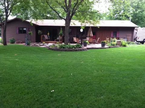 Exterior - 941 Mary Ave, Willmar, MN 56201 photo 15 of 17