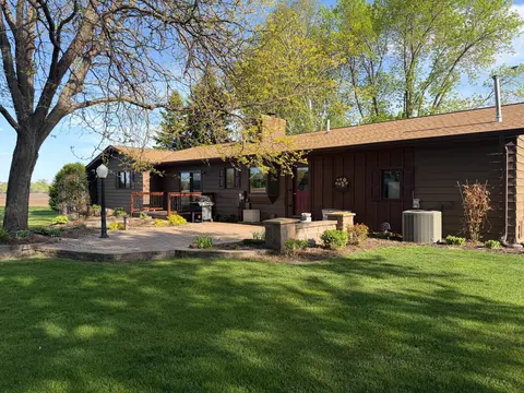 Exterior - 941 Mary Ave, Willmar, MN 56201 photo 3 of 17