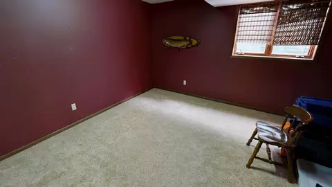Bedroom - 941 Mary Ave, Willmar, MN 56201 photo 5 of 10