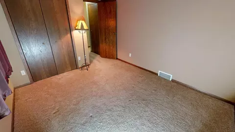 Bedroom - 941 Mary Ave, Willmar, MN 56201 photo 8 of 10