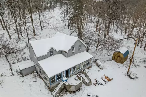 43513 Runaway Dr, Dakota, MN 55925