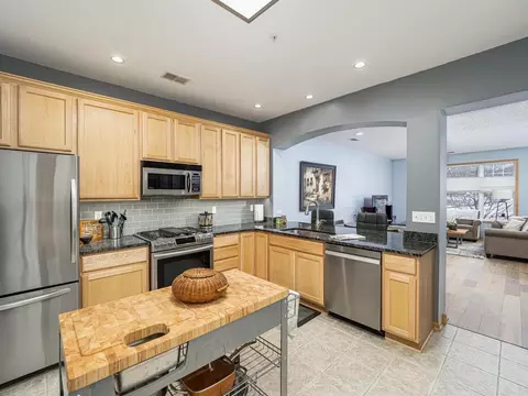5970 W 16th St #712, Saint Louis Park, MN 55416