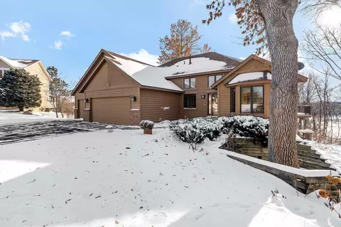 17384 Harding Ln, Lakeville, MN 55044
