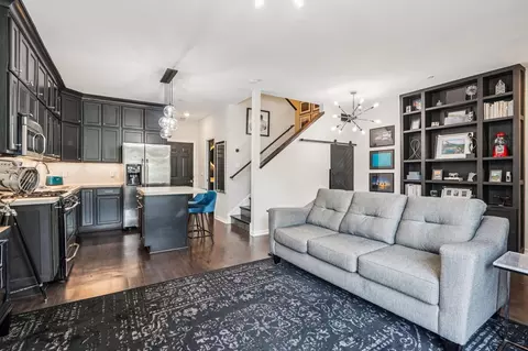 1006 Van White Memorial Blvd, Minneapolis, MN 55411