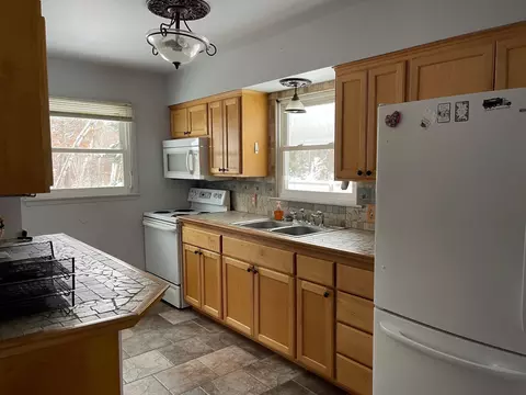 Kitchen - 4564 Green Gables Rd, Brainerd, MN 56401 photo 1 of 2