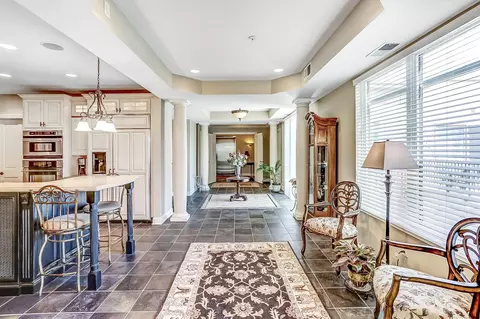 1070 Grandview Ct NE #405, Columbia Heights, MN 55421