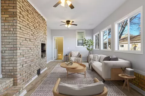 5183 Independence St, Maple Plain, MN 55359