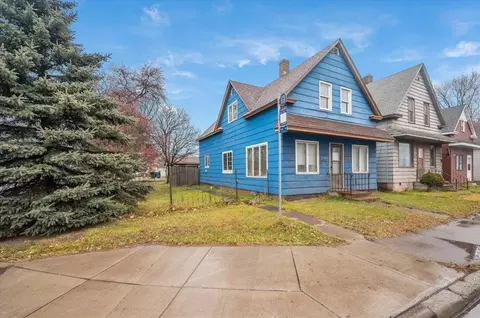 Exterior - 3701 E 2nd St, Superior, WI 54880 photo 2 of 2