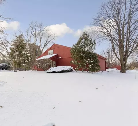 651 Lincoln St N, Northfield, MN 55057