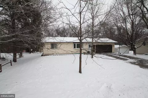 216 Maple Ln SW, Saint Michael, MN 55376