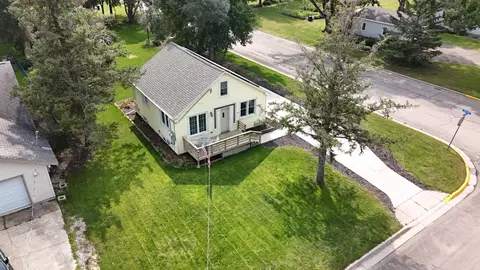 215 W Pike St, Osakis, MN 56360