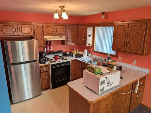 Kitchen - 7614 109th Pl N, Champlin, MN 55316 photo 1 of 1