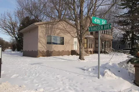 345 W 4th St, Rush City, MN 55069