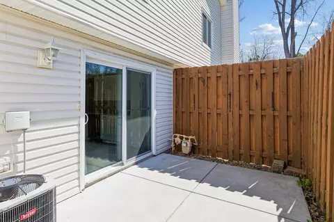 3873 Dolomite Dr, Eagan, MN 55122 photo 22