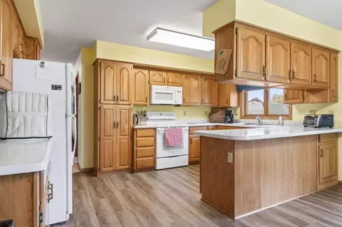 280 4th Ave SE, Plainview, MN 55964 photo 18