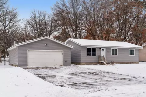 26261 7th St W, Zimmerman, MN 55398