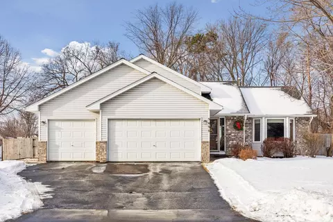 9498 Hamlet Ave S, Cottage Grove, MN 55016