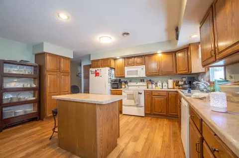 Kitchen - 332 4th St NW, Perham, MN 56573 photo 4 of 5