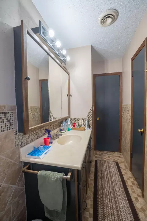 Bath - 332 4th St NW, Perham, MN 56573 photo 3 of 7