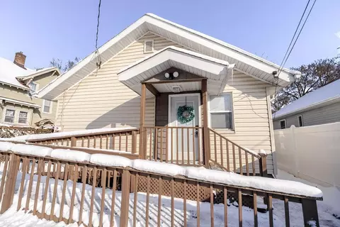 Exterior - 711 8th Ave N, Saint Cloud, MN 56303 photo 9 of 11
