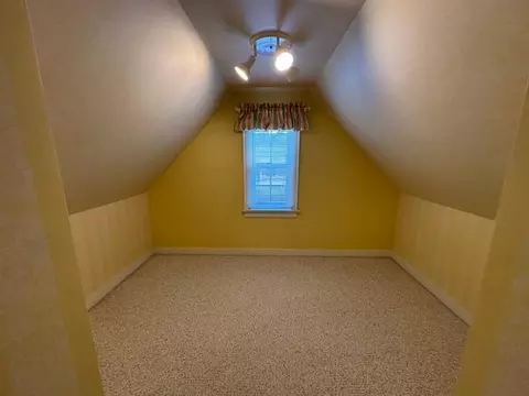 Bedroom - 700 Oakland Pl NE, Austin, MN 55912 photo 1 of 3