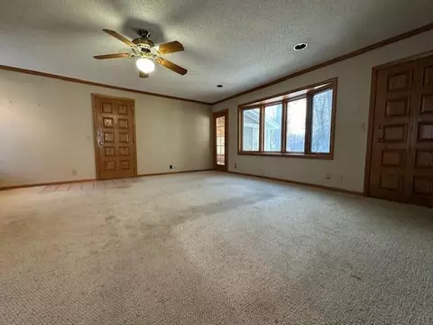 Living - 700 Oakland Pl NE, Austin, MN 55912 photo 5 of 5
