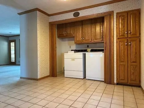 Other - 700 Oakland Pl NE, Austin, MN 55912 photo 2 of 3
