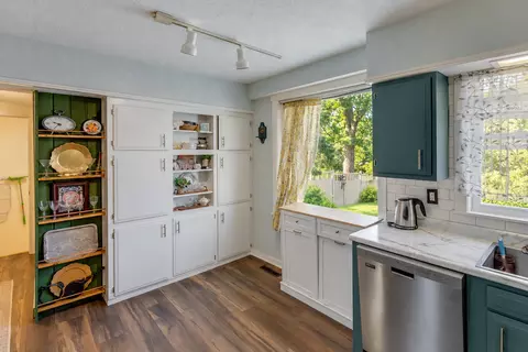 Kitchen - 839 Bluff Ave, Brainerd, MN 56401 photo 4 of 4