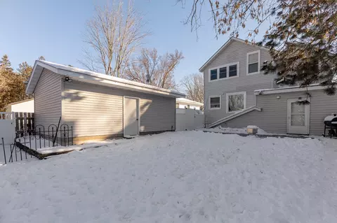 Exterior - 839 Bluff Ave, Brainerd, MN 56401 photo 9 of 13
