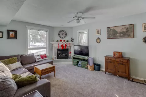 Living - 839 Bluff Ave, Brainerd, MN 56401 photo 1 of 3