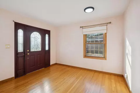 1312 E 93 12 St, Bloomington, MN 55425 photo 3