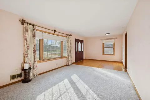 1312 E 93 12 St, Bloomington, MN 55425 photo 9