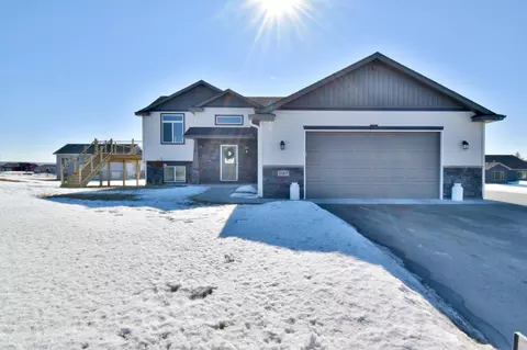 107 Collina Cir, Avon, MN 56310